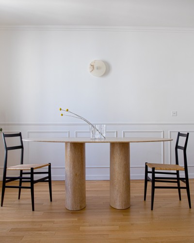Table à manger par Romain Costa 170x105cm en travertin Beige