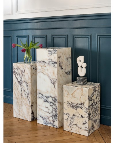 Colonne marbre 70, stèle ou table d'appoint marbre Calacatta